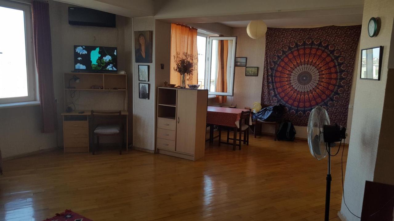 Good Apartment Tbilisi Bagian luar foto